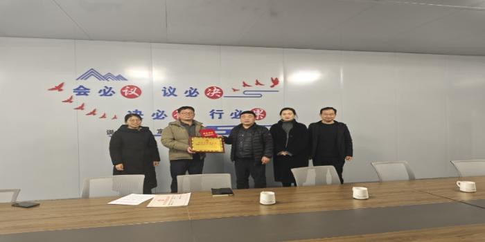 市数据资源局赴杜集区走访调研大数据企业