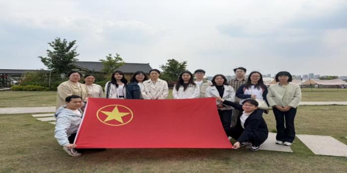 青春数智行  奋进正当时—市数据资源局团委开展五四青年节系列主题活动