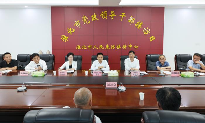 黄韡在开门接访时强调强化源头治理 高效解决问题